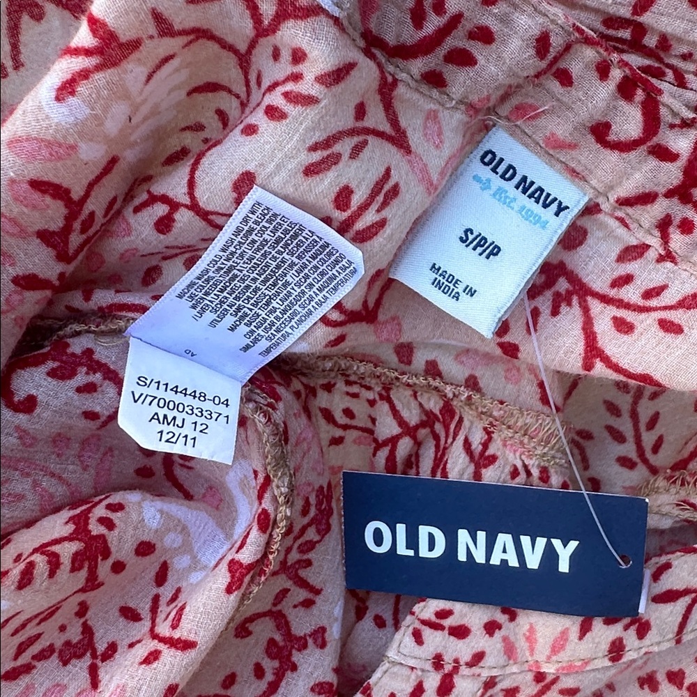 Old Navy long-sleeve cotton blouse, size small-new, with a tag. - Picture 8 of 17
